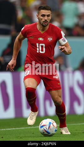 Doha, Qatar, 24th novembre 2022. Dusan Tadic de Serbie en action lors du match de la coupe du monde de la FIFA 2022 au stade Lusail, Doha. Le crédit photo devrait se lire: David Klein / Sportimage crédit: Sportimage / Alay Live News Banque D'Images