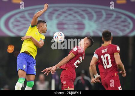 Lusail, Qatar. 24th novembre 2022. Carlos Henrique Casemiro du Brésil lors du match de la coupe du monde de la FIFA, Qatar 2022, Groupe G, entre le Brésil et la Serbie a joué au stade Lusail le 24 novembre 2022 à Lusail, Qatar. (Photo de Bagu Blanco/PRESSIN) Credit: SIPA USA/Alay Live News Banque D'Images