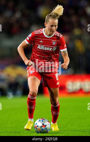 Barcelone, espagnol. 24th novembre 2022. Maximiliane Rall (Bayern Munchen) en action lors du match de football de la Ligue des champions des femmes entre le FC Barcelone et le Bayern Munich, au stade Camp Nou à Barcelone, Espagne, jeudi, 24 novembre 2022. Foto: SIU Wu Credit: dpa/Alay Live News Credit: dpa Picture Alliance/Alay Live News Banque D'Images