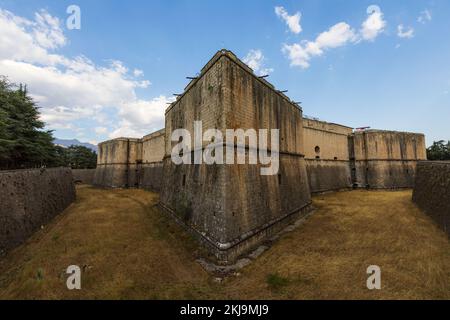 L'Aquila, AQ Italie 08 18 2017 la forte Spagnolo, dans la forteresse espagnole anglaise, est un château de la Renaissance dans l'Aquila, en Italie centrale. Banque D'Images