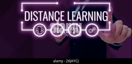 Affiche indiquant l'apprentissage à distance. Conférences pédagogiques sur les concepts d'entreprise diffusées à distance sur Internet Banque D'Images
