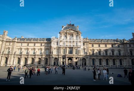 Le Musée du Louvre à Paris est le musée le plus visité Banque D'Images