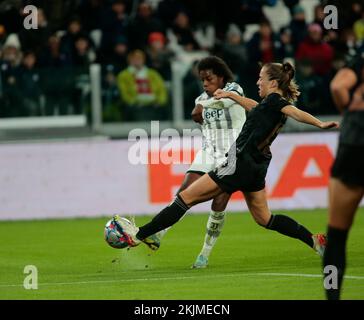 Turin, Italie. 24th novembre 2022. Lineth Beerensteyn de Juventus Women lors de l'UEFA Womenâ&#X80;&#x99;s Champions League, Groupe C, match de football entre Juventus Women et Arsenal Women le 24 novembre 2022 au stade Allianz de Turin, Italie. Photo Nderim Kaceli crédit: Agence de photo indépendante/Alamy Live News Banque D'Images