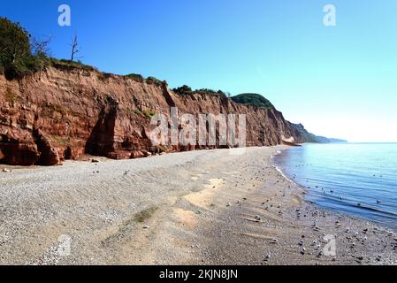 Vue sur la plage et les falaises de Pennington point, Sidmouth, Devon, Royaume-Uni, Europe, Banque D'Images