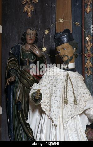 St. Jean de Nepomuk, statue sur l'autel des saints Fabian et Sebastian dans l'église paroissiale de l'Assomption de la Vierge Marie à Gornja Rijeka, Cr Banque D'Images