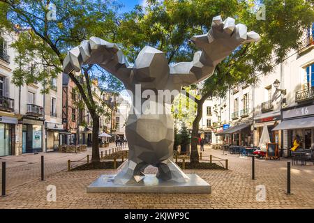 Statue de sculpture « le Monstre » de l'artiste Xavier Veilhan sur la place du Grand marché, Tours, Indre-et-Loire (37), France. Banque D'Images