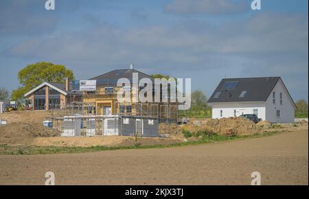 Hausbau, Neubaugebiet zwischen Lüneburg und Ratzeburg, Schleswig-Holstein, Allemagne Banque D'Images