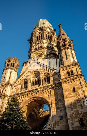 Berlin, Allemagne. Novembre 2022. Le Kaiser Wilhelm Gedachtniskirche à Berlin. Photo de haute qualité Banque D'Images