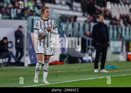 Turin, Italie. 24th novembre 2022. Martina Lenzini de Juventus Women FC vu lors de l'UEFA Women's Champions League 2022/23 - match de football du groupe C entre Juventus Women FC et Arsenal Women FC au stade Allianz. (Photo de Fabrizio Carabelli/SOPA Images/Sipa USA) crédit: SIPA USA/Alay Live News Banque D'Images