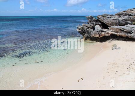 océan indien à la baie de little parakeet sur l'île de rottnest en australie Banque D'Images