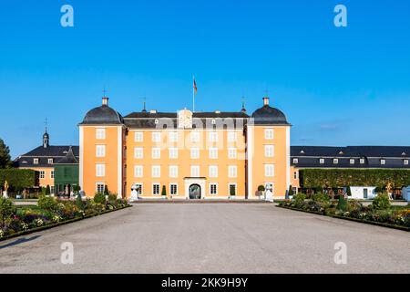 Schwetzingen, Allemagne - 11 septembre 2020 : ancien et beau parc de Schwetzingen, château royal et jardins, à proximité de la ville de Heidelberg, Allemagne. Banque D'Images