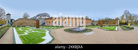 Weilburg, Allemagne - 13 novembre 2019 : l'Orangerie historique du château de Weilburg à Hessen, Allemagne. Banque D'Images