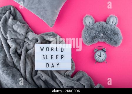 Concept de journée mondiale de sommeil avec réveil Banque D'Images