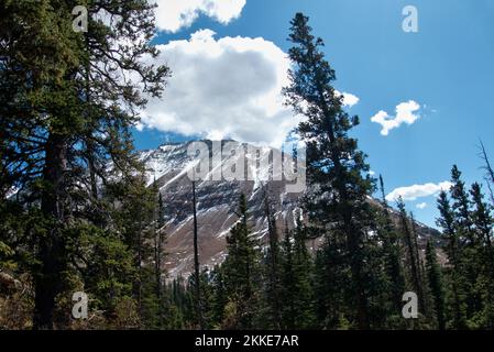 Début de l'automne dans les montagnes San Juan du Colorado : vue vers le pic El Diente Banque D'Images