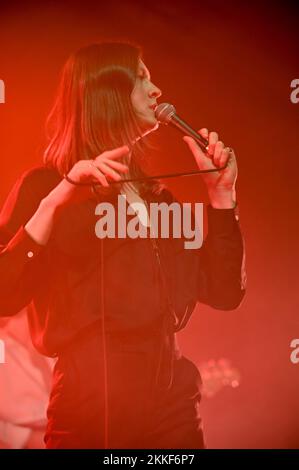 25 novembre 2022, Doncaster, Yorkshire du Sud, U.K : Blossoms, Représentation au Doncaster Dome , Doncaster , Royaume-Uni , 25.11.2022 (Credit image: © Robin Burns/ZUMA Press Wire) Banque D'Images