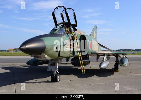 Préfecture d'Aomori, Japon - 07 septembre 2014 : avion de reconnaissance de la Force aérienne d'autodéfense du Japon McDonnell Douglas RF-4E Phantom II. Banque D'Images