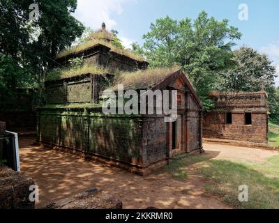 Shri Saptakoteshwar Temple du Dieu hindou Shiva construit en pierre laterite un temple était la famille des dirigeants de Kadamba dans l'état Goa India10 15 2022 Banque D'Images