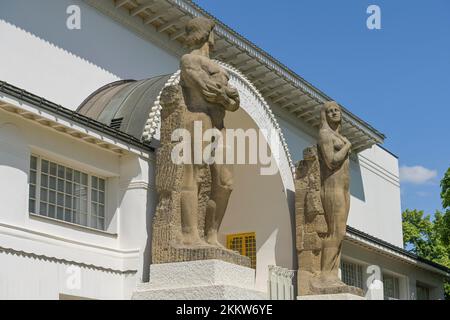 Figures puissance et beauté, sculpteur Ludwig Habich, maison Ernst Ludwig, Musée Künstlerkolonie, Olbrichweg, Mathildenhöhe, Darmstadt, Hesse, Allemagne, UE Banque D'Images