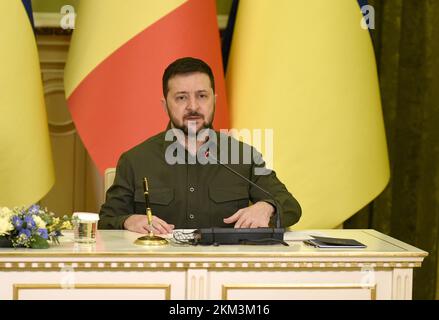 Non exclusif : KIEV, UKRAINE - LE 26 NOVEMBRE 2022 - Volodymyr Zelenskyy, président de l'Ukraine, assiste à une réunion avec le Premier ministre du Royaume d'Etre Banque D'Images