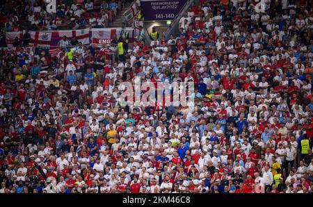 Doha, Qatar. 25th novembre 2022. Fans Angleterre - USA coupe du monde 2022 au Qatar 25.11.2022 crédit: Moritz Muller/Alamy Live News Banque D'Images