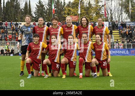 Rome, Italie. 26th novembre 2022. COMME ROMA Team pendant les 10th jours de la série A Championship entre A.S. Les femmes roms et Pomigliano Calcio Femminile au stadio Tre Fontane le 26th novembre 2022 à Rome, Italie. Crédit : Agence photo indépendante/Alamy Live News Banque D'Images