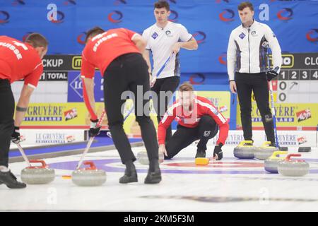 Ostersund, Suède. 26th novembre 2022. Yannick Schwallerhe, skipper suisse, lors du match de médaille d'or masculin entre l'Écosse et la Suisse aux Championnats d'Europe de curling qui se tiennent au stade Ostersund, à Ostersund, en Suède, 26 novembre 2022. Photo: Mts Andersson / TT / Kod 62210 crédit: TT News Agency/Alay Live News Banque D'Images