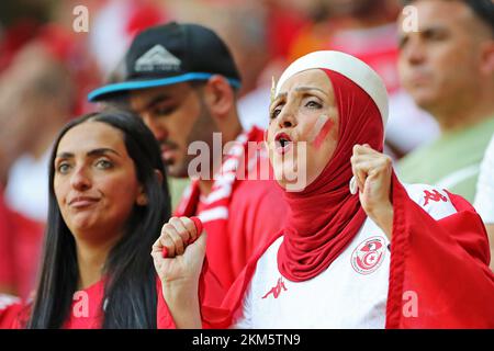 Qatar. 26th novembre 2022. 26th novembre 2022 ; stade Al Janoub, Doha, Qatar : groupe de la coupe du monde de la FIFA stahe, Tunisie contre Australie : fans de Tunisie Credit: Action plus Sports Images/Alamy Live News Banque D'Images