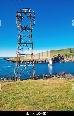 Pylône transportant le seul téléphérique d'Irlande traversant Dursey Sound jusqu'à Dursey Island, Beara Peninsula, Comté de Cork, Irlande Banque D'Images