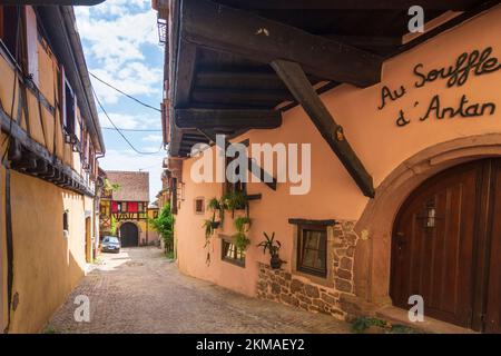 Gueberschwihr (Geberschweier, Gawerschwihr): Vieille ville d'Alsace (Elsss), Haut-Rhin (Oberelssass), France Banque D'Images