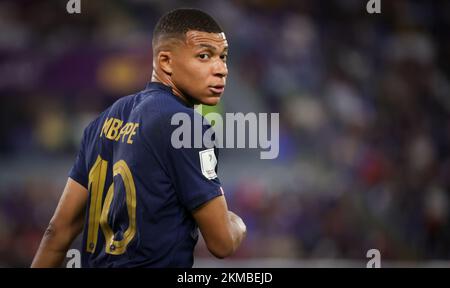 Kylian Mbappe en France photographié lors d'un match de football entre la France et le Danemark, dans le groupe D de la coupe du monde FIFA 2022, au stade 974, à Doha, État du Qatar, le samedi 26 novembre 2022. BELGA PHOTO VIRGINIE LEFOUR Banque D'Images