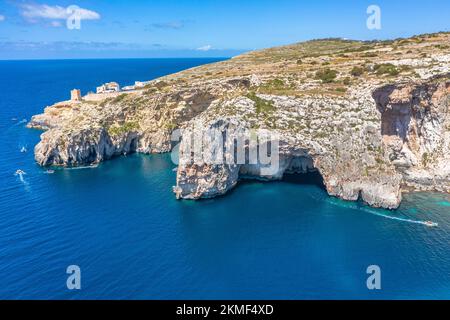 Grotte bleue à Malte, vue aérienne de la mer Méditerranée à l'île Banque D'Images