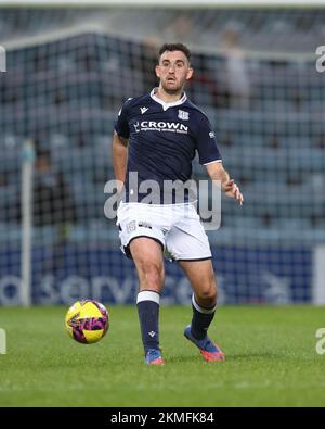 26th novembre 2022 ; Dens Park, Dundee, Écosse : Scottish Cup football, Dundee versus Airdrie ; Shaun Byrne de Dundee Banque D'Images