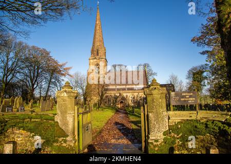 Toute l'église paroissiale de Saint dans le Nord Staffordshire Moorlands, Peak district, village de Grindon Banque D'Images