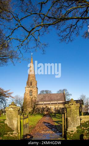 Toute l'église paroissiale de Saint dans le Nord Staffordshire Moorlands, Peak district, village de Grindon Banque D'Images