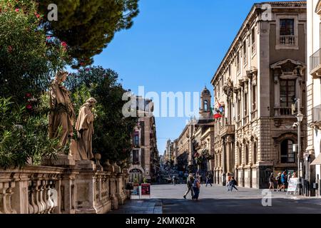 Via Vittorio Emanuele II rue à Catane, Sicile, Italie. Banque D'Images