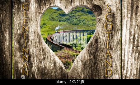 Vue à travers un coeur en bois Banque D'Images