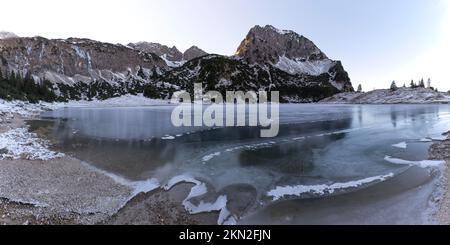 Bas Gaisalpsee, derrière la Rubihorn, 1957m, Alpes d'Allgaeu, Allgaeu, Bavière, Allemagne, Europe Banque D'Images