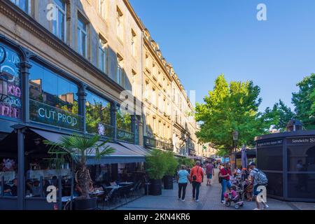 Metz : place Saint-Jacques, restaurant en Lorraine (Lothringen), Moselle (Moselle), France Banque D'Images