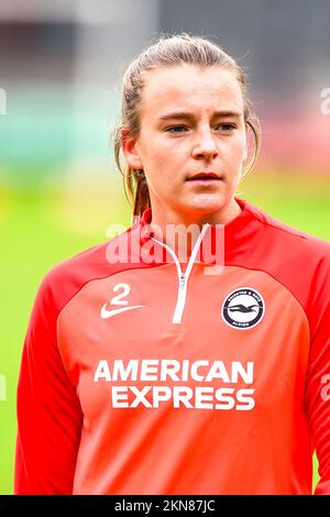 Londres, Royaume-Uni. 27th novembre 2022. Dartford, Angleterre, 27 novembre 2022: Jorja Fox (2 Brighton) s'échauffe pendant les Barclays le match de la FA Women's Continental Tires League Cup entre Londres City Lionesses V Brighton et Hove Albion au stade Princess Park Dartford.England. (K Hodgson/SPP) crédit: SPP Sport Press photo. /Alamy Live News Banque D'Images