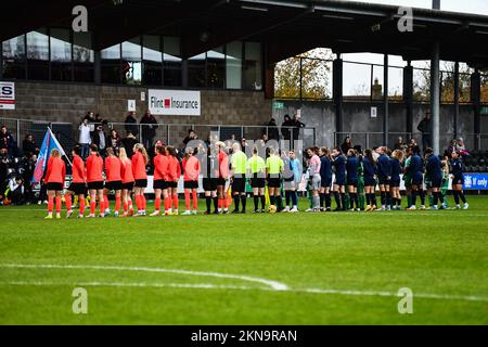 Londres, Royaume-Uni. 27th novembre 2022. Dartford, Angleterre, 27 novembre 2022: Les joueurs de ligne aup pendant le Barclays la FA féminine Continental Tires League Cup match entre Londres City Lionesses V Brighton et Hove Albion au Princess Park Stadium Dartford.England. (K Hodgson/SPP) crédit: SPP Sport Press photo. /Alamy Live News Banque D'Images