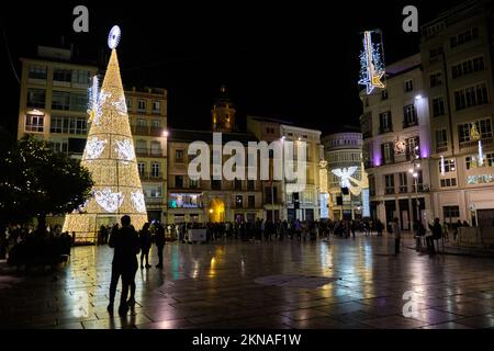 Málaga, Espagne. 26th novembre 2022. Les lumières de Noël s'allument. Banque D'Images