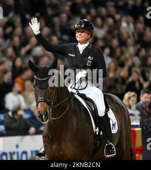 Isabell Werth, d'Allemagne, sur DSP Quantaz lors de la compétition FEI Grand Prix kür dressage au Sweden International Horse Show qui s'est tenue au Frie Banque D'Images