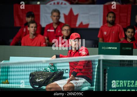 Frank Dancevic, capitaine du Canada vu pendant la coupe Davis par Rakuten final 8 au Palacio de Deportes Martin Carpena.final score; Denis Shapovalov 2:0 Thanasi Kokkinakis. Banque D'Images