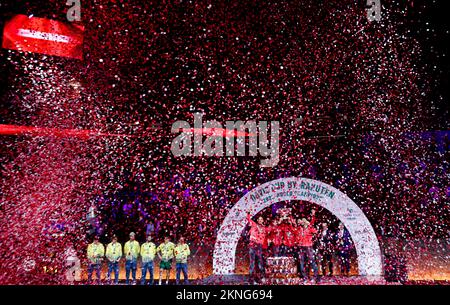 Malaga, Espagne, 27th novembre 2022. Équipe Canada célèbre la toute première victoire de la coupe Davis en finale à Malaga, en Espagne. Crédit photo: Frank Molter/Alamy Live News Banque D'Images