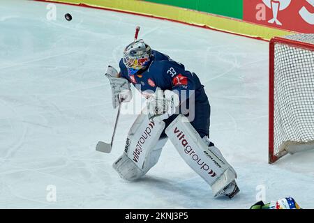 2022/23 Champions Hockey League | RB München vs EV Zug. BIRKEN aus den Danny (RB München RBM33) Banque D'Images