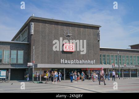 Hauptbahnhof, Duisburg, Nordrhein-Westfalen, Allemagne Banque D'Images