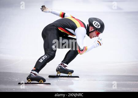 Dresde, Allemagne, 01 février 2019: Le patineur allemand de vitesse participe au Championnat du monde de patinage de vitesse sur piste courte de l'UIP à Dresde, en Allemagne. Banque D'Images