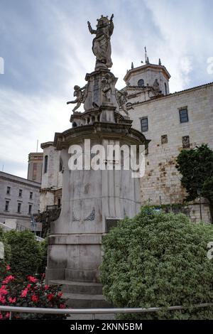 Santander, Espagne - 31 octobre 2022 : extérieur gothique de la cathédrale de Santander, Cantabrie, Espagne Banque D'Images