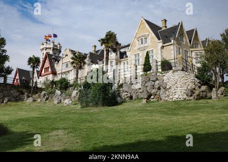 Santander, Espagne - 31 octobre 2022 : Palacio de la Magdalena, résidence d'été royale espagnole. Santander, Cantabrie Banque D'Images