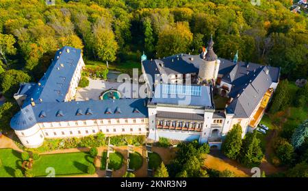 Vue panoramique du drone du château de Zbiroh Banque D'Images